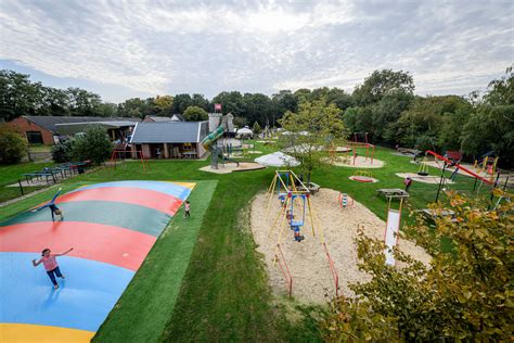 Kinderspeelboerderij 't Hofke .